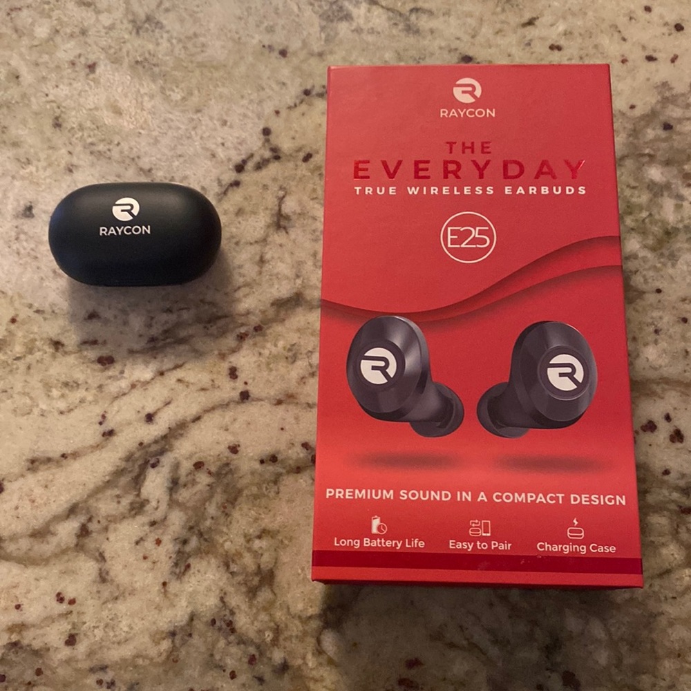 Raycon Earbuds.